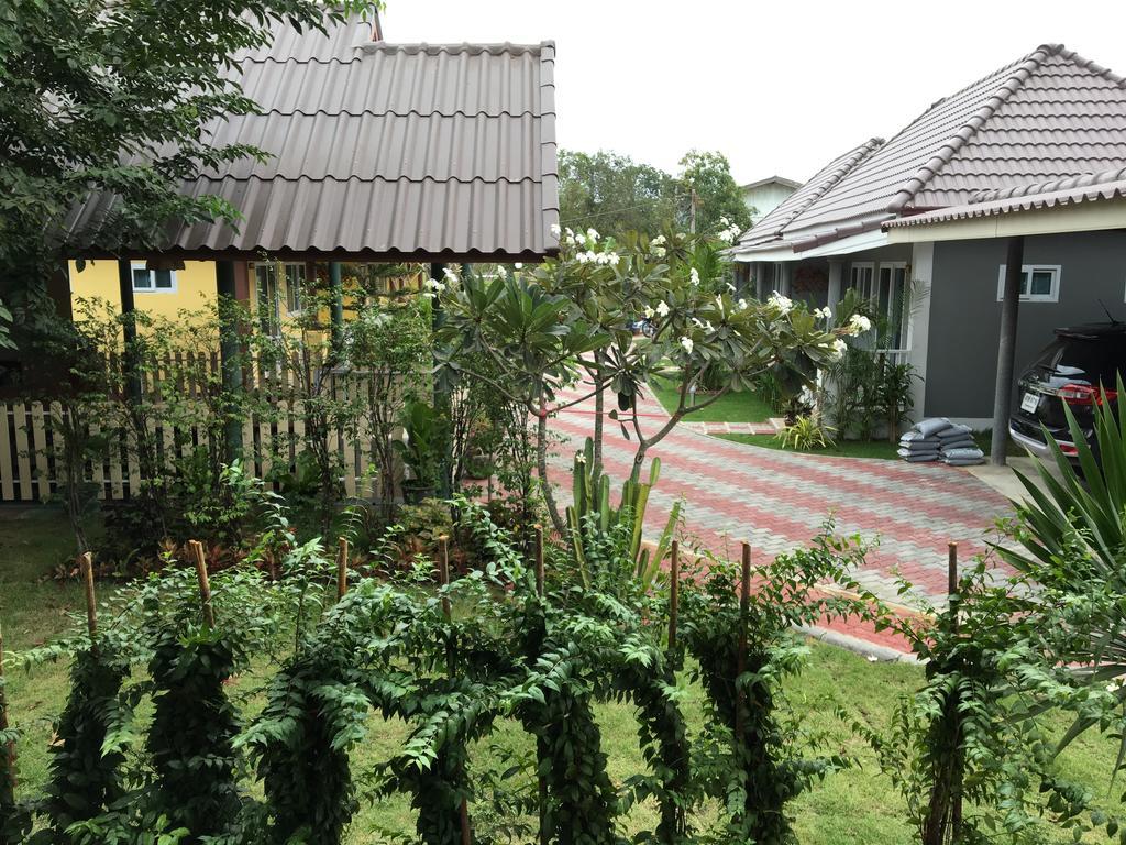 Baan Penny Hotel Phra Nakhon Si Ayutthaya Exterior photo